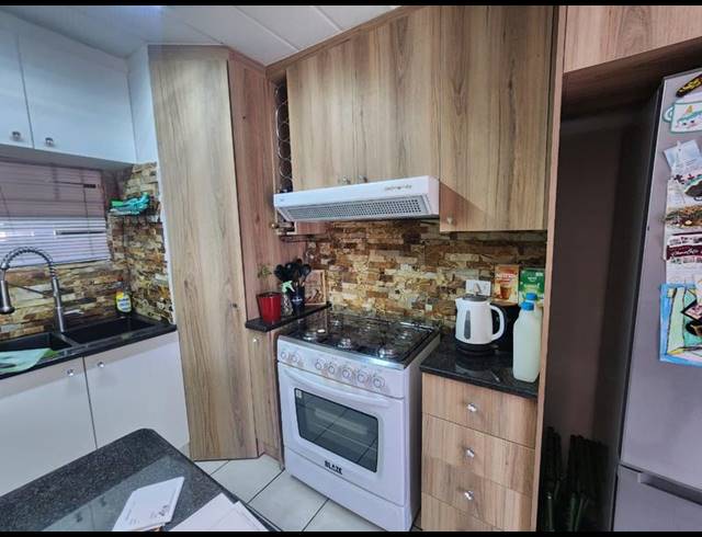 3 BEDROOM TOWNHOUSE FOR SALE IN VERWOERDPARK